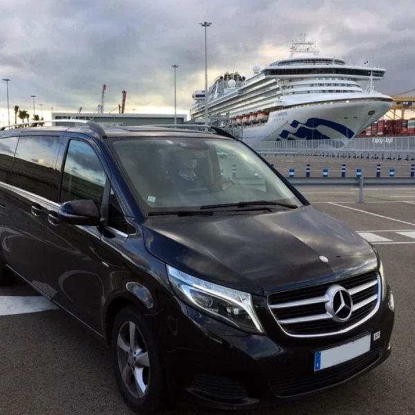 Toptransfer-cruise-ship-barcelona-port-minivan Toptransfer-cruise-ship-barcelona-port-minivan